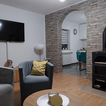 Apartment Petra I Nikola Selište Drežničko Eksteriør bilde