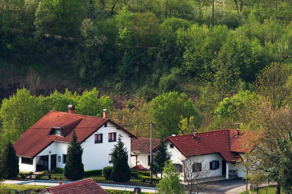 Apartment Petra I Nikola Selište Drežničko Eksteriør bilde